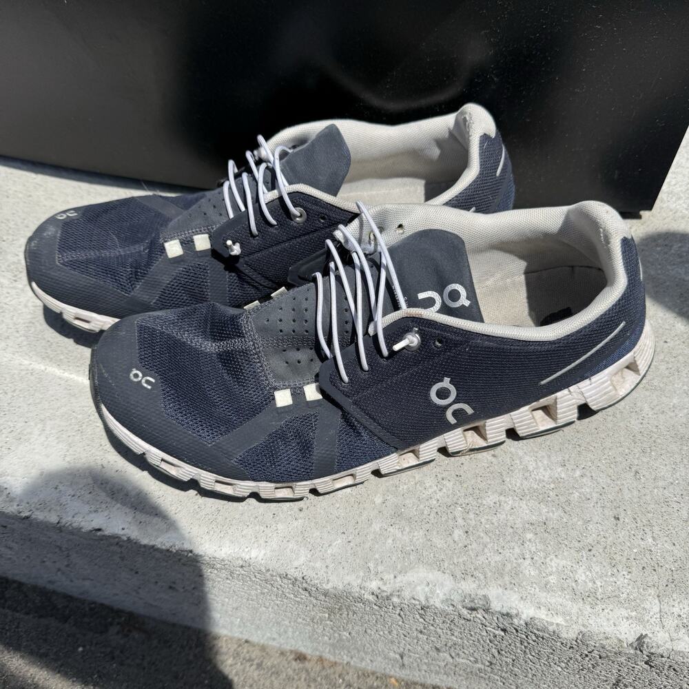 On Cloud 5 Mens Navy Blue White Running Shoes Sneakers Size M11.5 Laceless